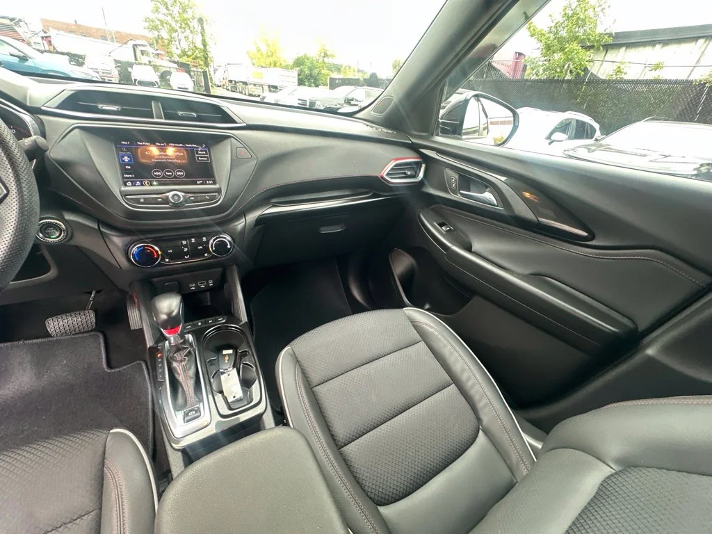 Used 2023 White Chevrolet RS image 27