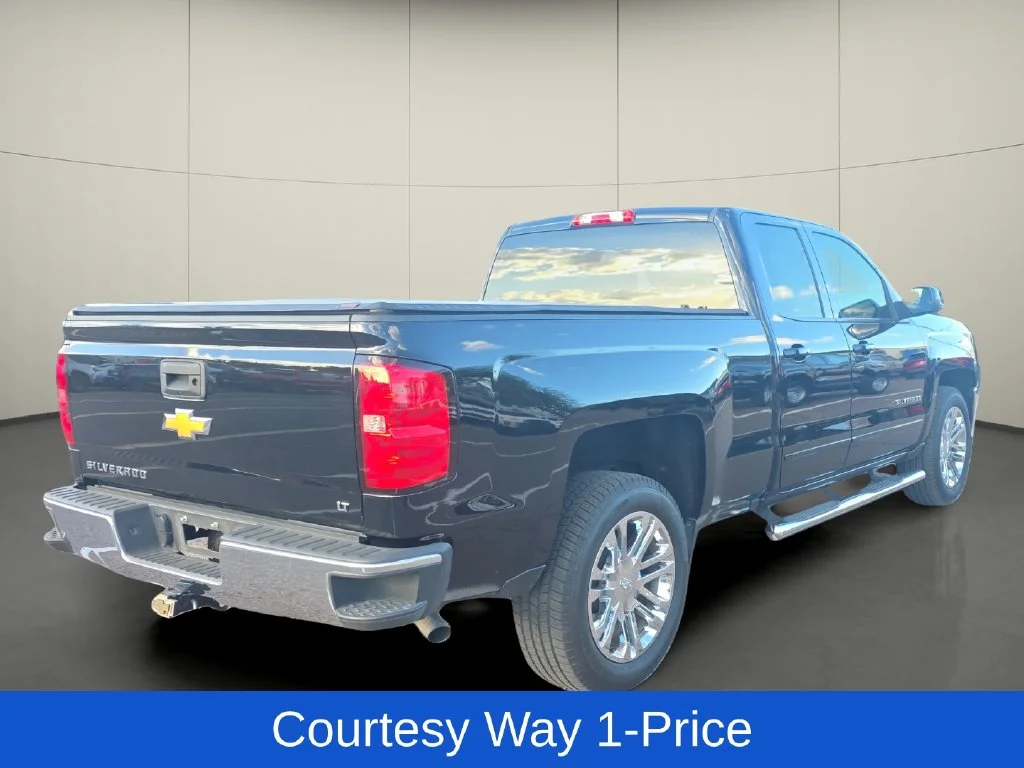 Used 2016 Black Chevrolet LT image 9