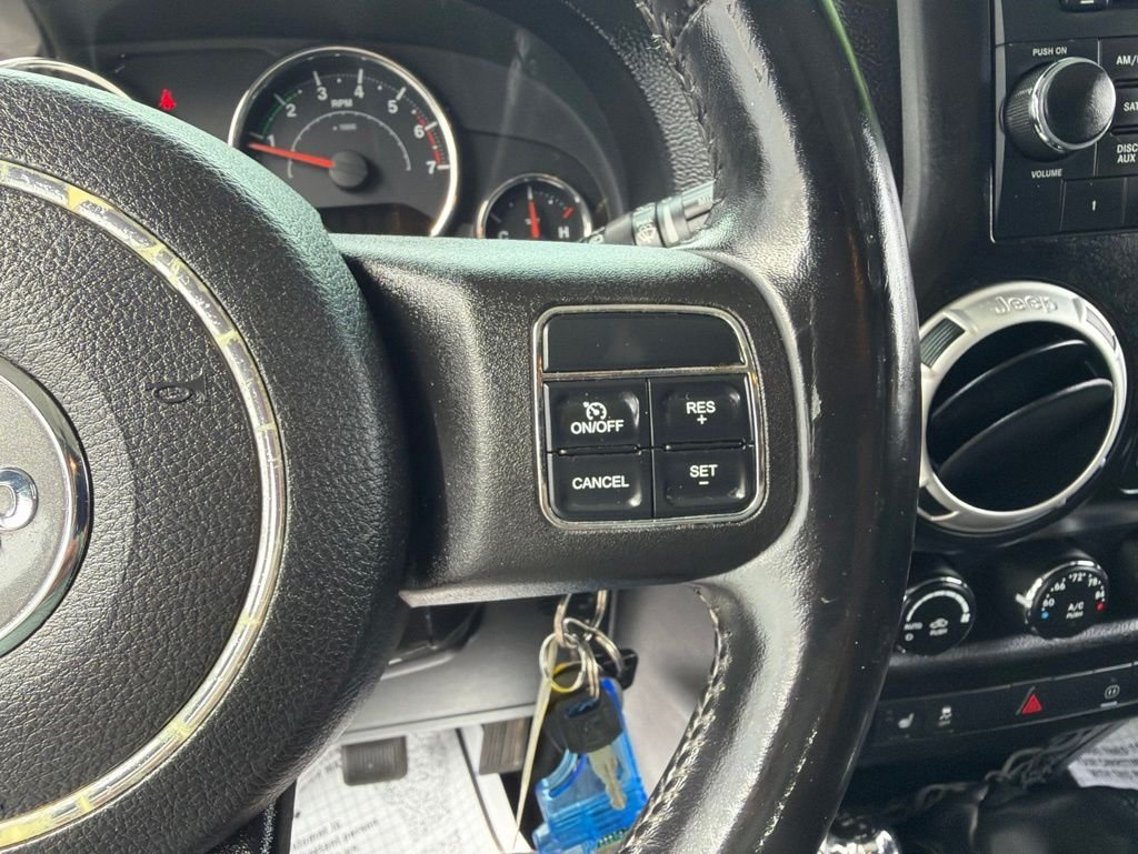 2011 Jeep Wrangler Unlimited Rubicon - Photo 25