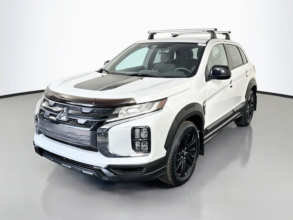 Used 2024 White Diamond Mitsubishi 2.0 Trail Edition image 3