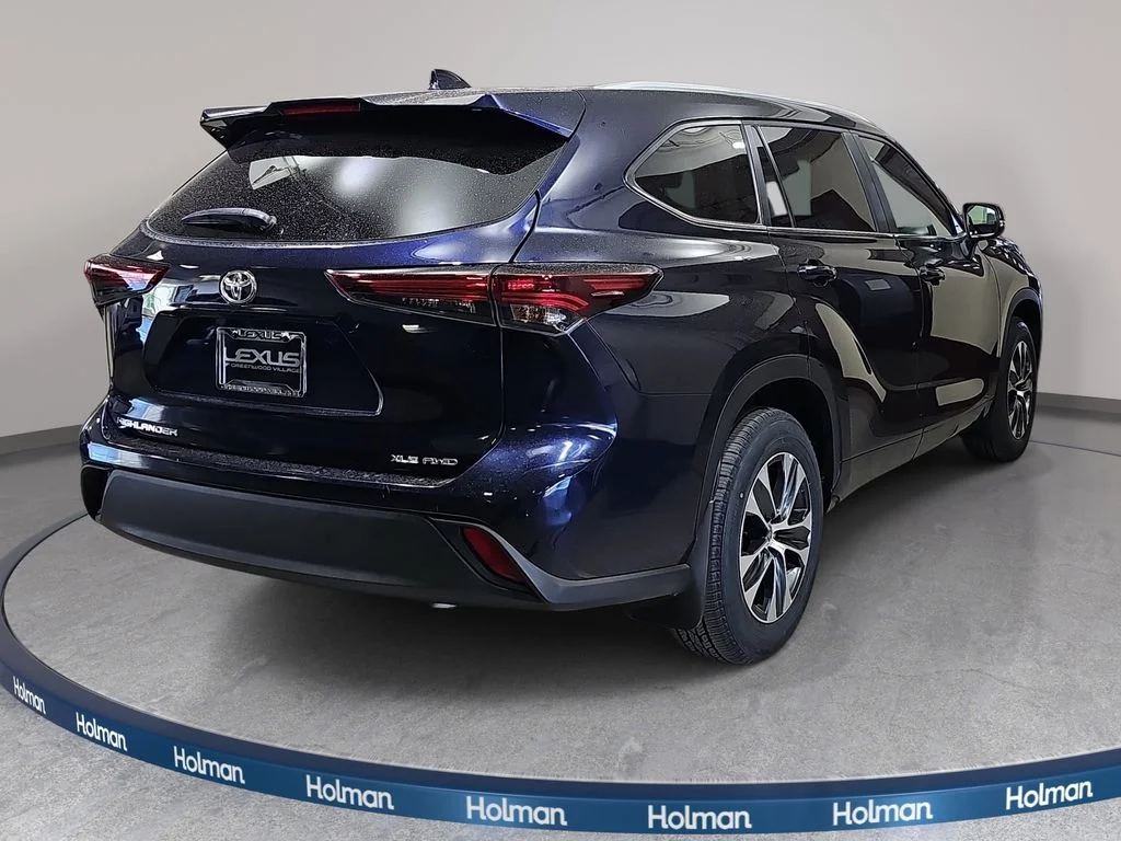 Used 2025 Blue Toyota XLE image 6