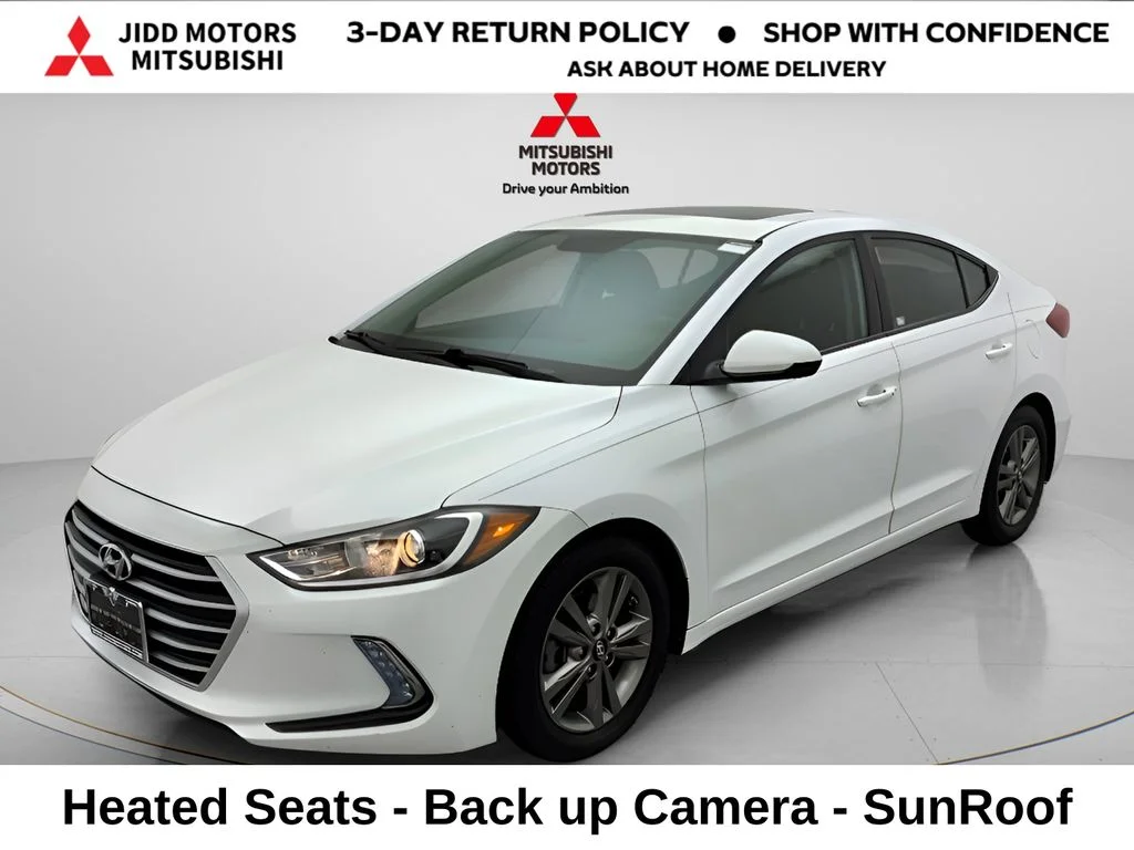 Used 2017 Quartz White Pearl Hyundai Value Edition image 1