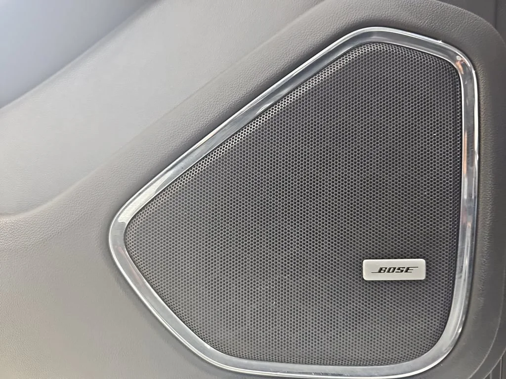 Used 2018 SUMMIT WHITE Chevrolet LT image 35