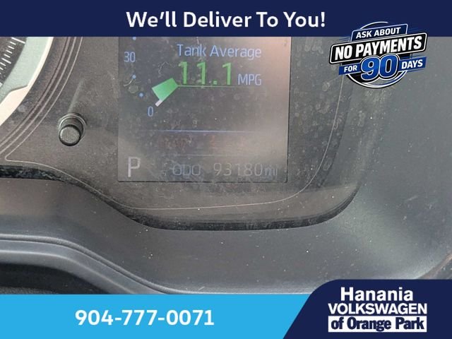 Used 2021  Toyota SE image 29