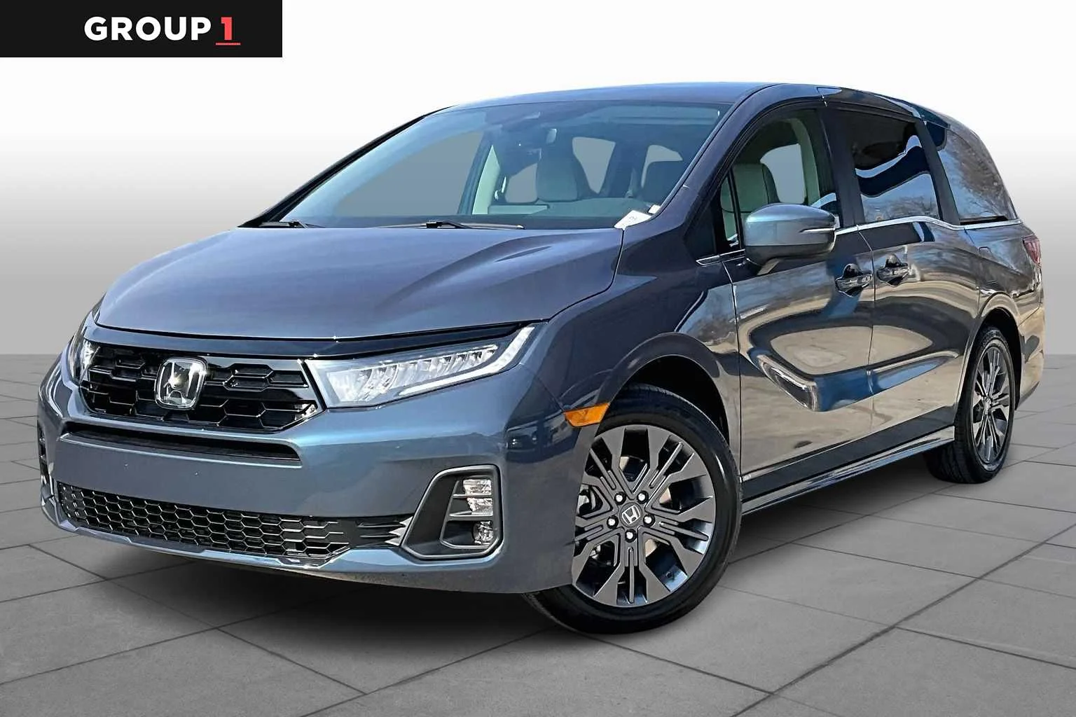 2026 Honda Odyssey Touring's photo