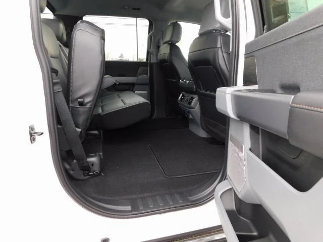New 2026 Star White Metallic Tri-Coat Ford Lariat® image 71