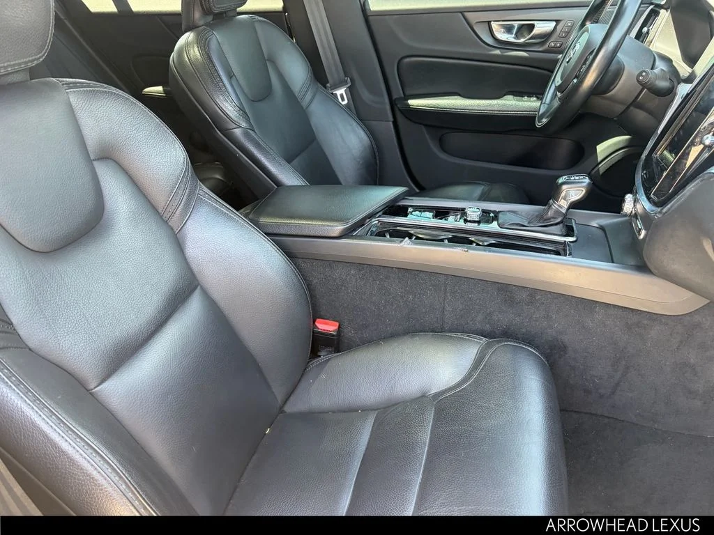 Used 2020 Gray Volvo T5 image 35