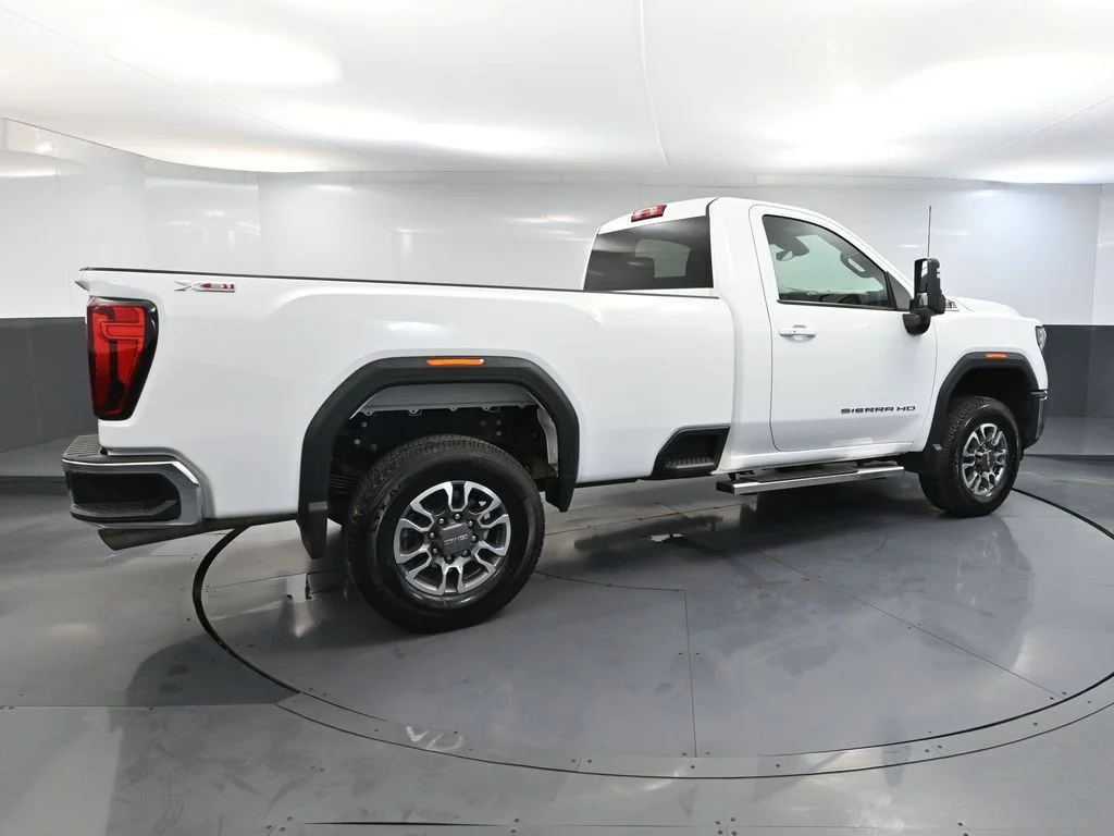 2025 GMC Sierra 3500HD SLE - Photo 6