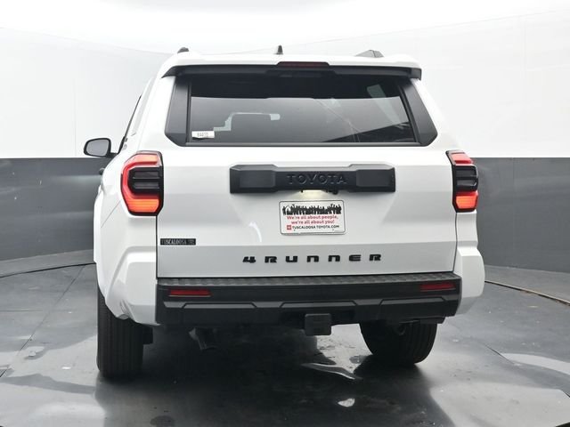 New 2026 Ice Cap Toyota SR5 image 18