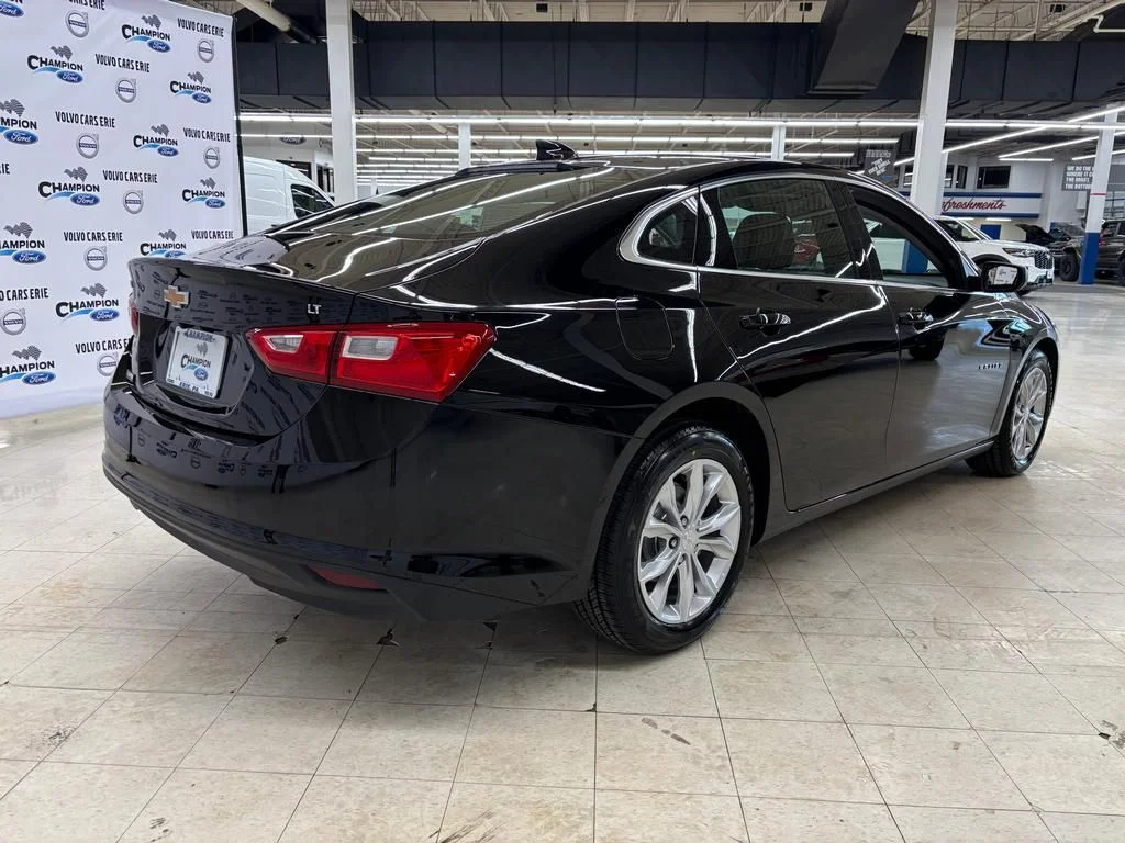 Used 2023 Mosaic Black Metallic Chevrolet LT image 8