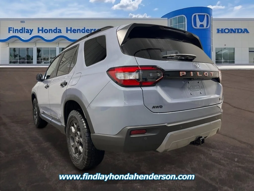 New 2026 Sonic Gray Pearl Honda TrailSport image 3