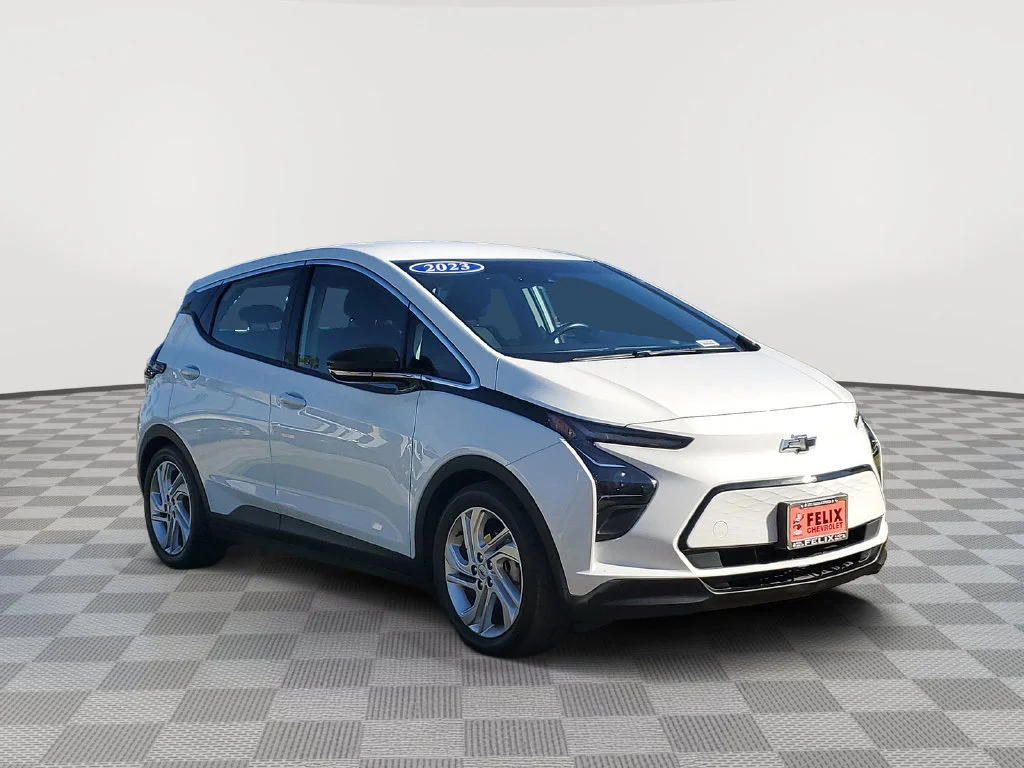 Used 2023 Chevrolet Bolt EV LT with VIN 1G1FW6S04P4127418 for sale in Los Angeles, CA