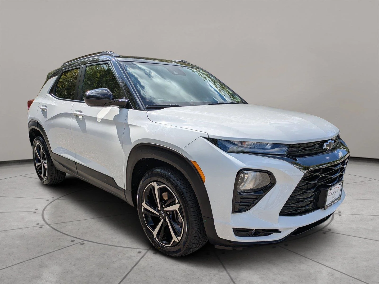 Used 2023 Summit White Chevrolet RS image 1