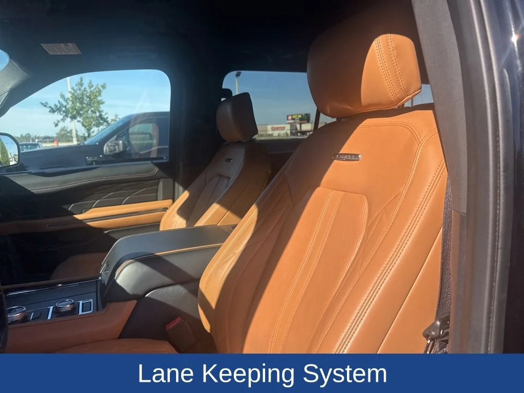 Used 2023 Agate Black Metallic Ford Platinum image 7