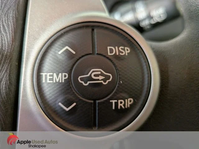Used 2014  Toyota Two image 22