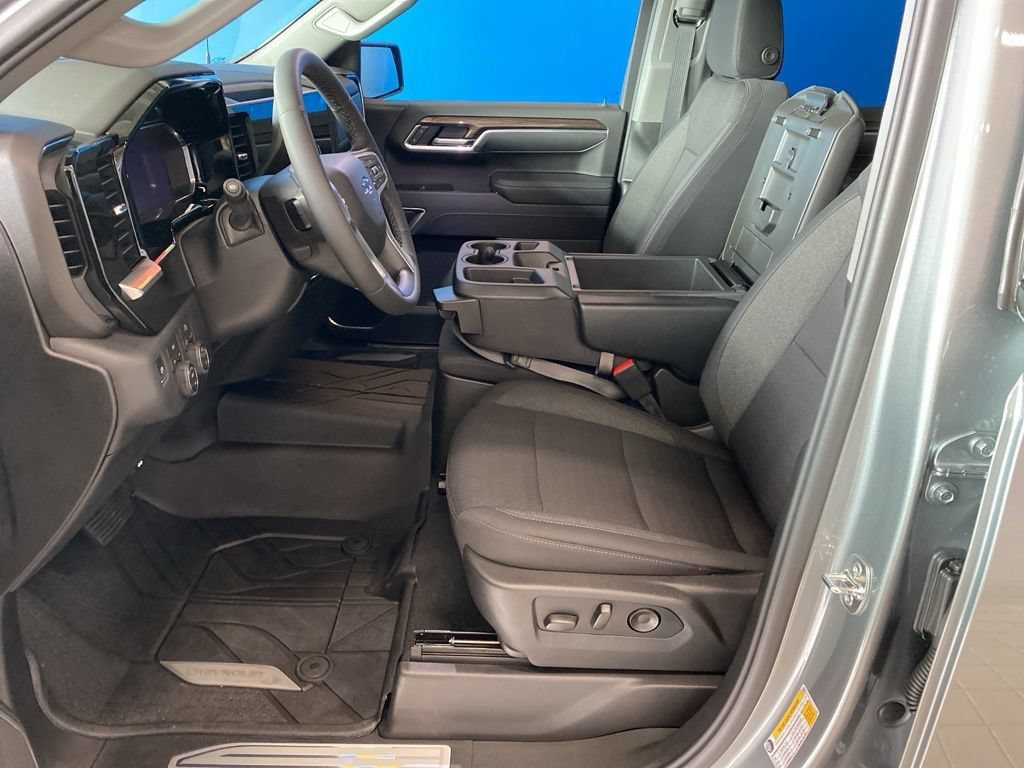 New 2026 Sterling Gray Metallic Chevrolet RST image 8