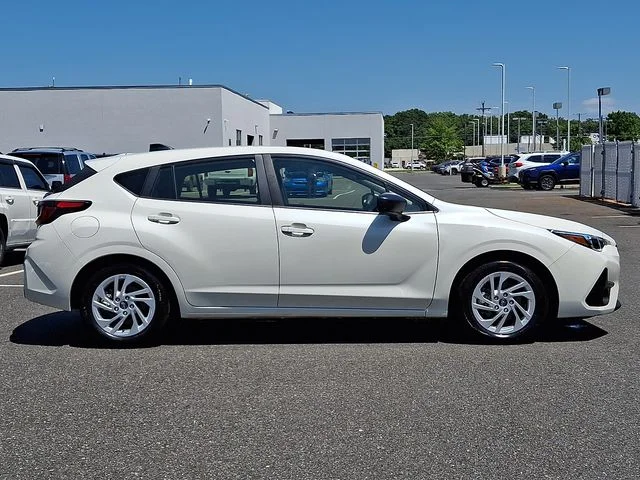 Used 2024 White Subaru Base image 8