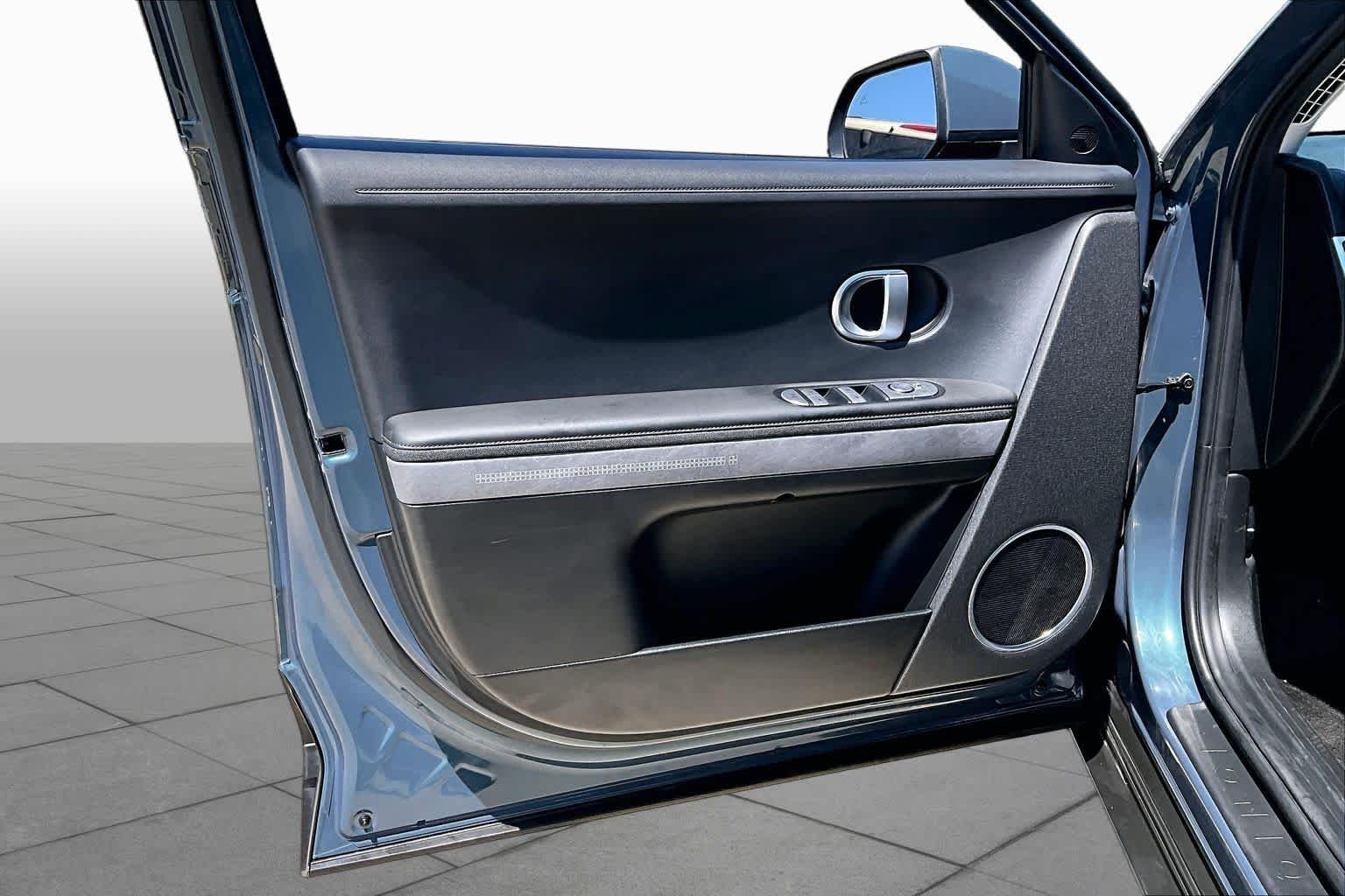 Used 2023 Digital Teal Hyundai SEL image 19