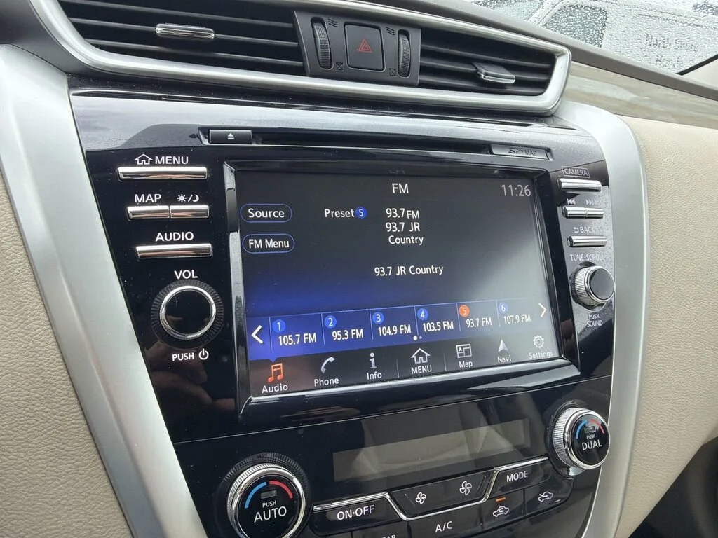 Used 2017  Nissan Platinum AWD CVT (2) Dilawri Certified  Local BC image 24