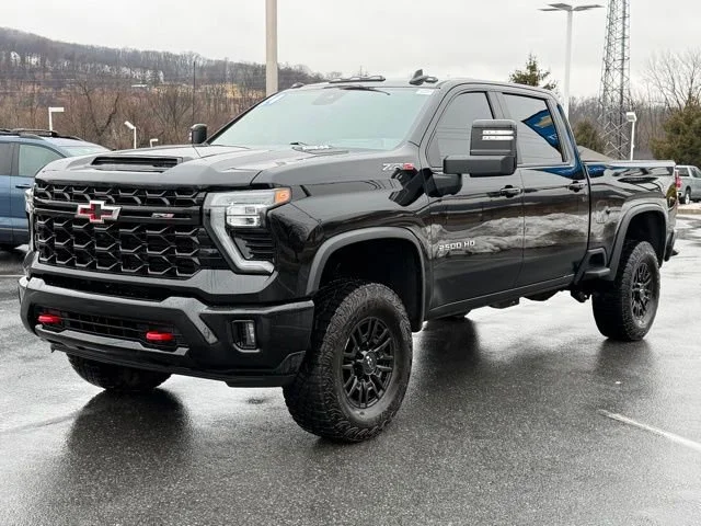 2024 Chevrolet Silverado 2500HD ZR2 - Photo 13