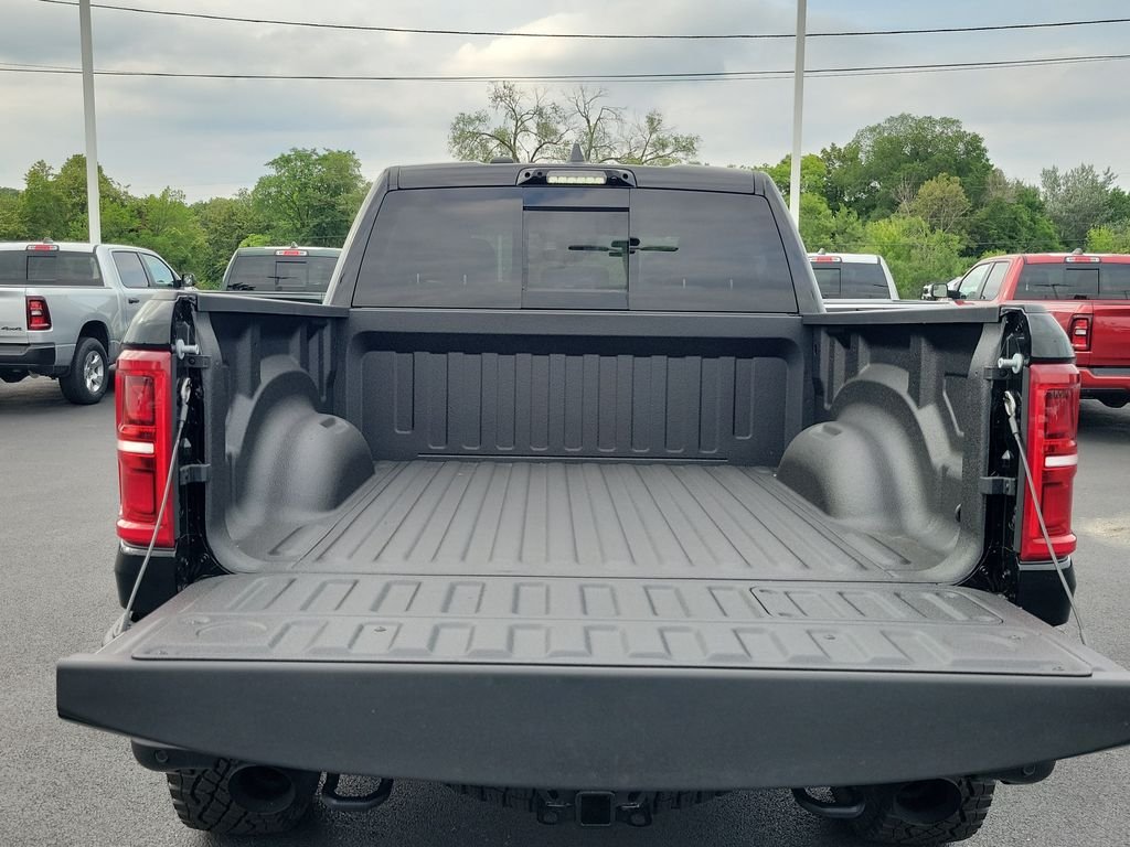 New 2026 Diamond Black Crystal Pearl-Coat Exterior Paint RAM RHO image 8