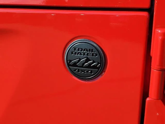 New 2026 Firecracker Red Clear-Coat Exterior Paint Jeep Rubicon image 27
