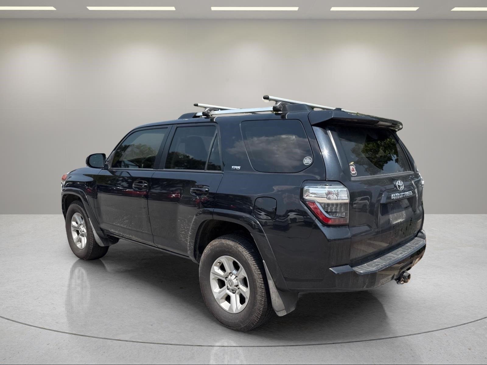 Used 2019 Midnight Black Metallic Toyota SR5 image 10