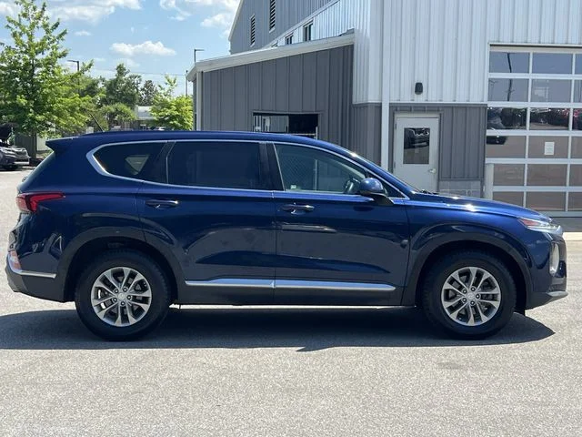 Used 2019 Blue Hyundai SE image 14
