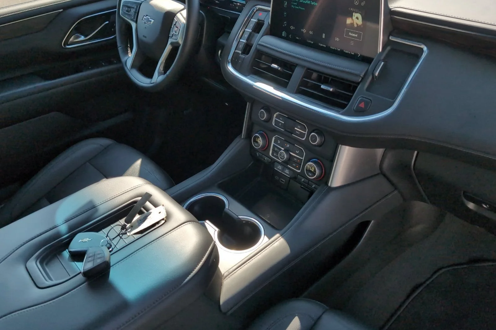 Used 2024 Black Chevrolet Z71 image 18