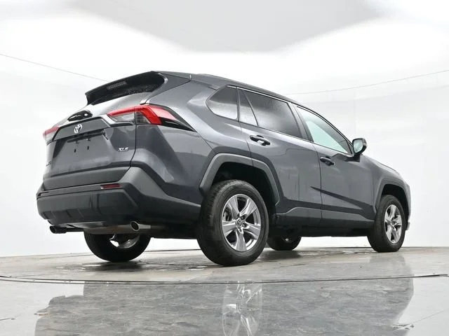 Used 2025 Magnetic Gray Met Toyota XLE image 28