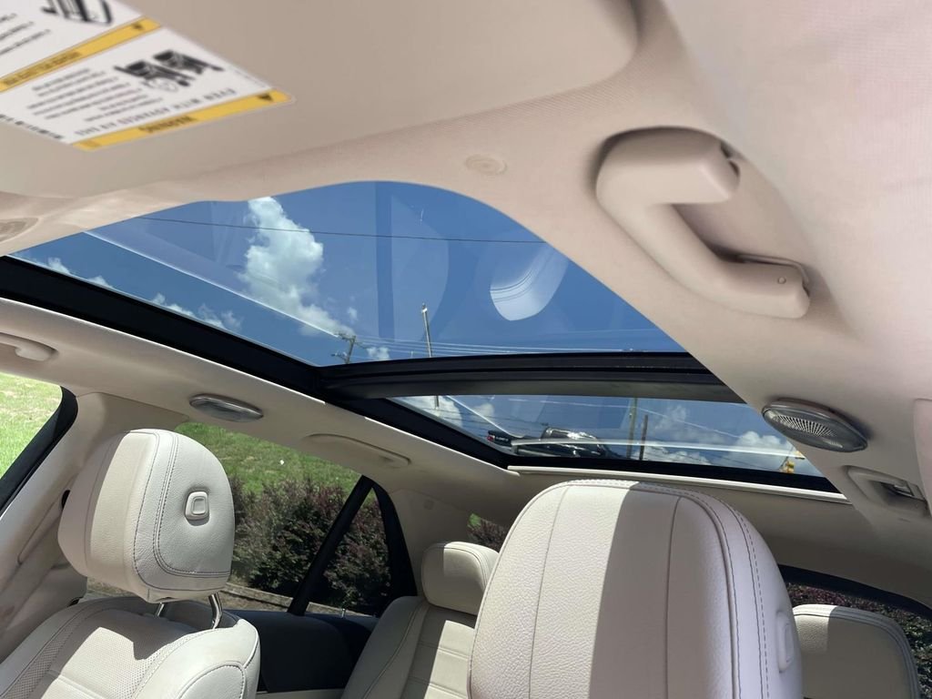Used 2020 White Mercedes-Benz GLE 580 image 21