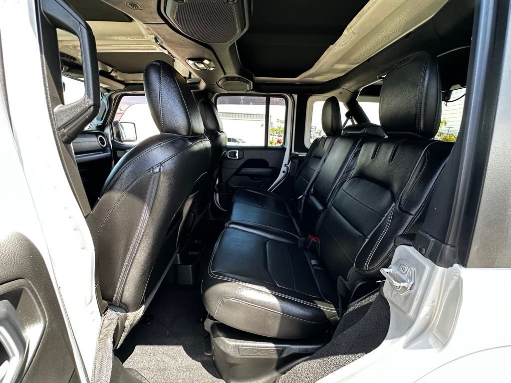 Used 2023 Silver Jeep Sahara 4xe image 17