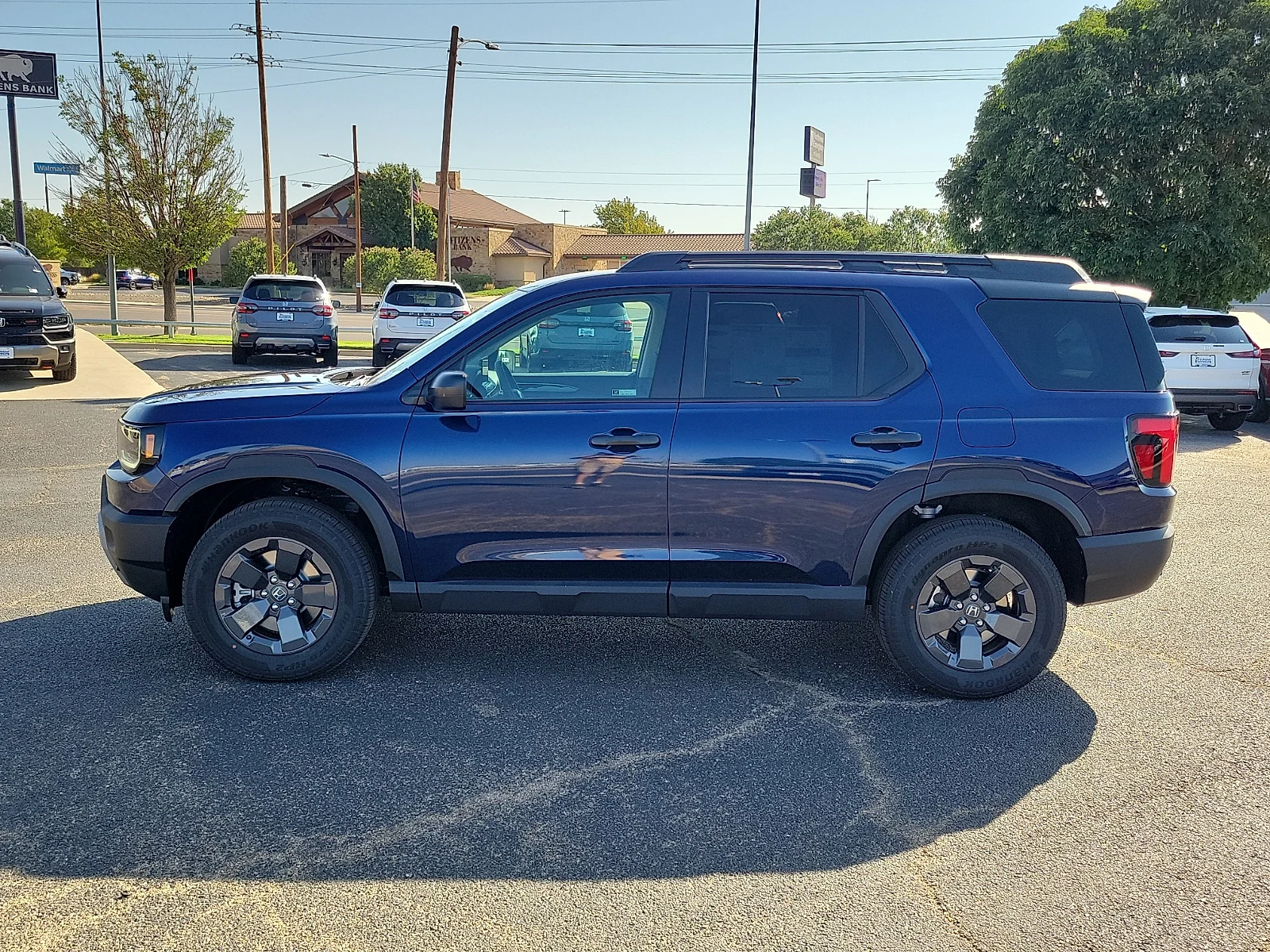 New 2026 Obsidian Blue Pearl Honda RTL image 6