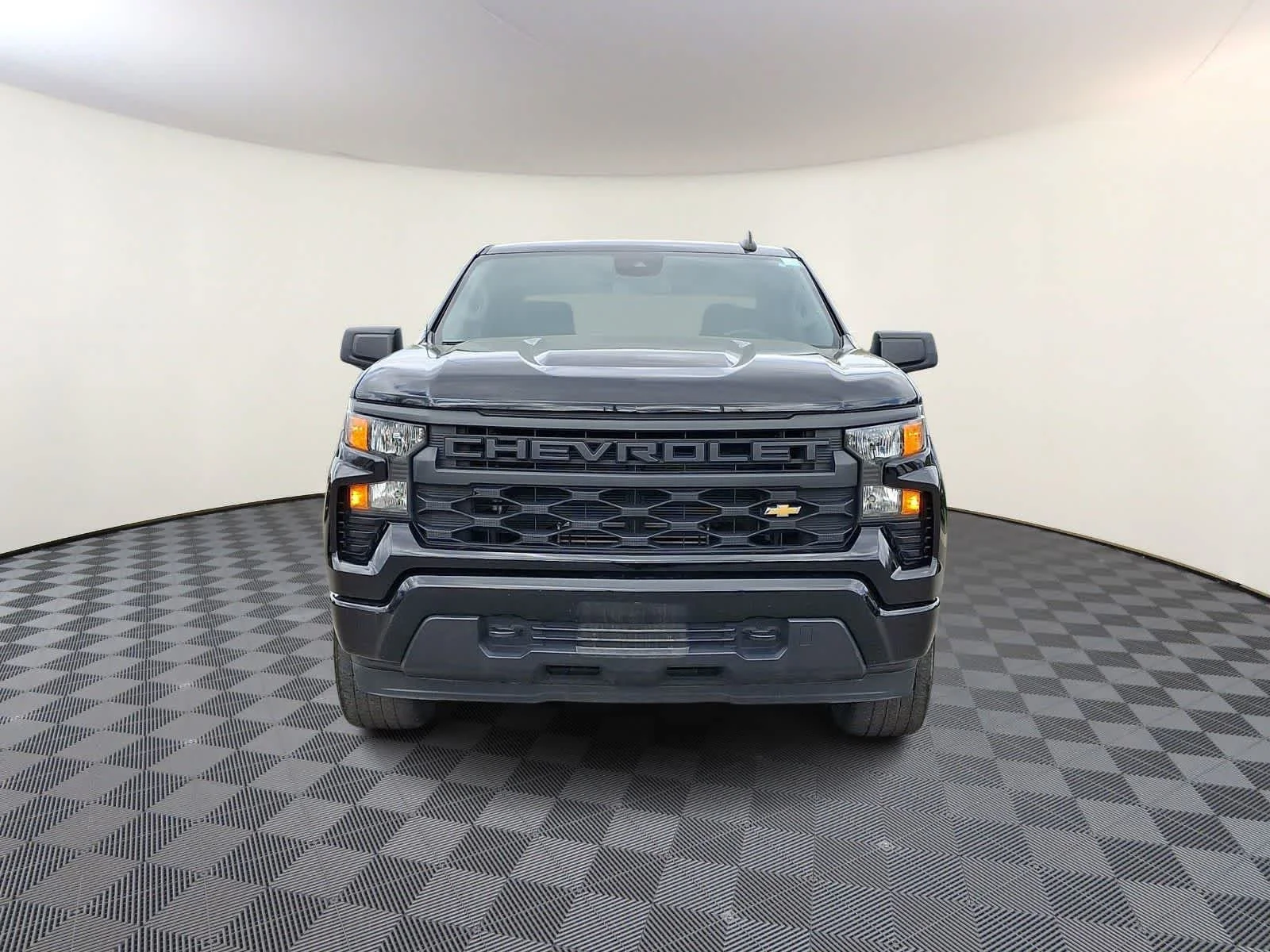 Used 2023 Black Chevrolet Custom image 3