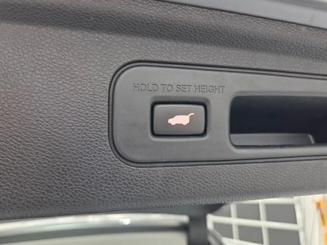 Used 2023  Honda Touring image 26