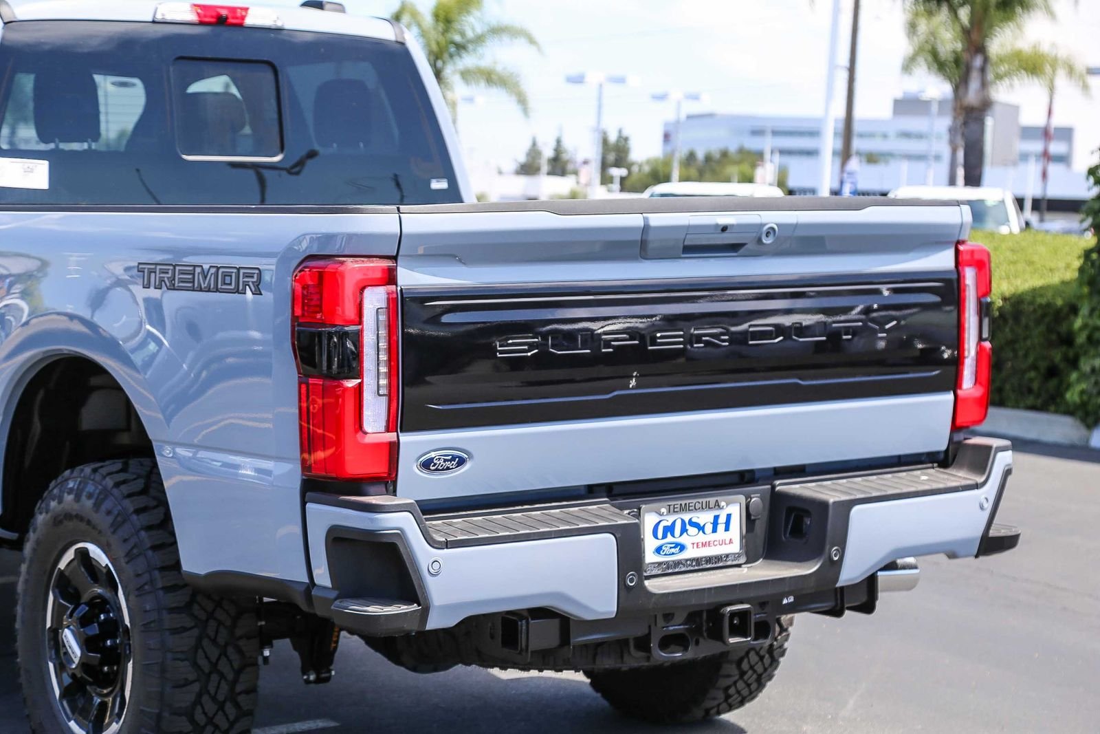 New 2026 Glacier Gray Metallic Tri-Coat Ford F-250® Platinum® image 7