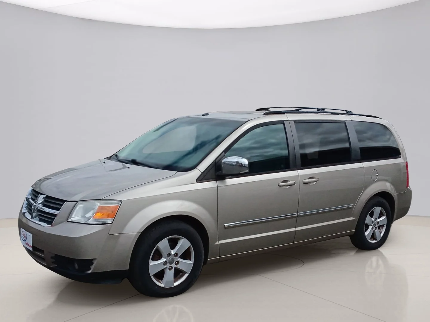 Used 2008 Tan Dodge SXT image 2