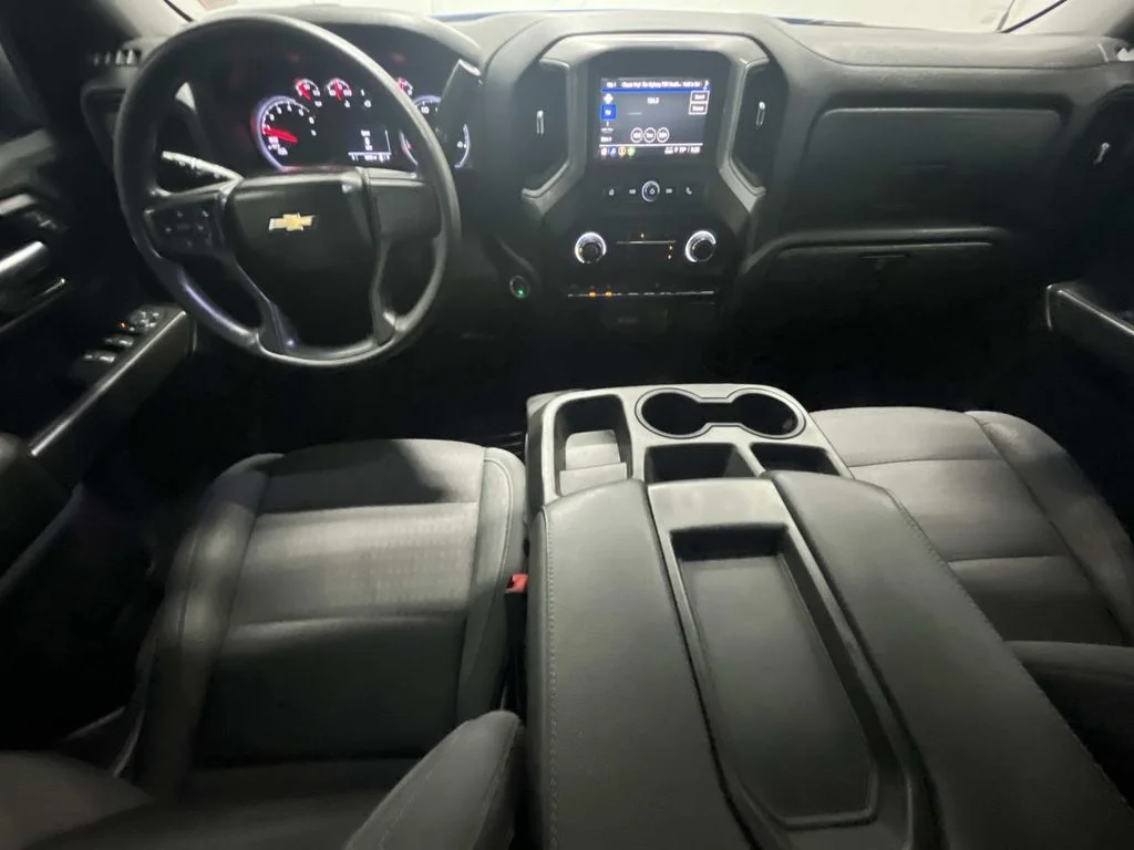 Used 2023 Glacier Blue Metallic Chevrolet Custom image 14