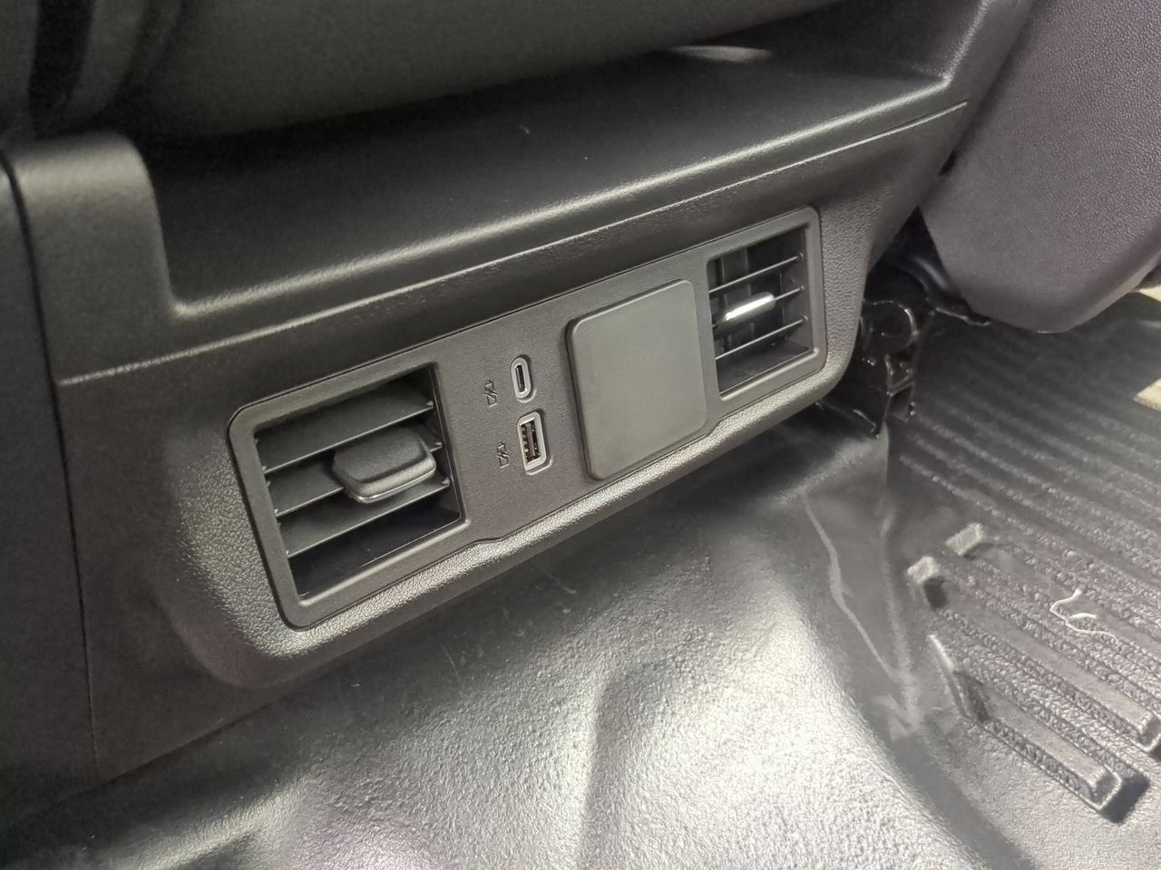 2026 GMC Sierra 2500HD Pro - Photo 20