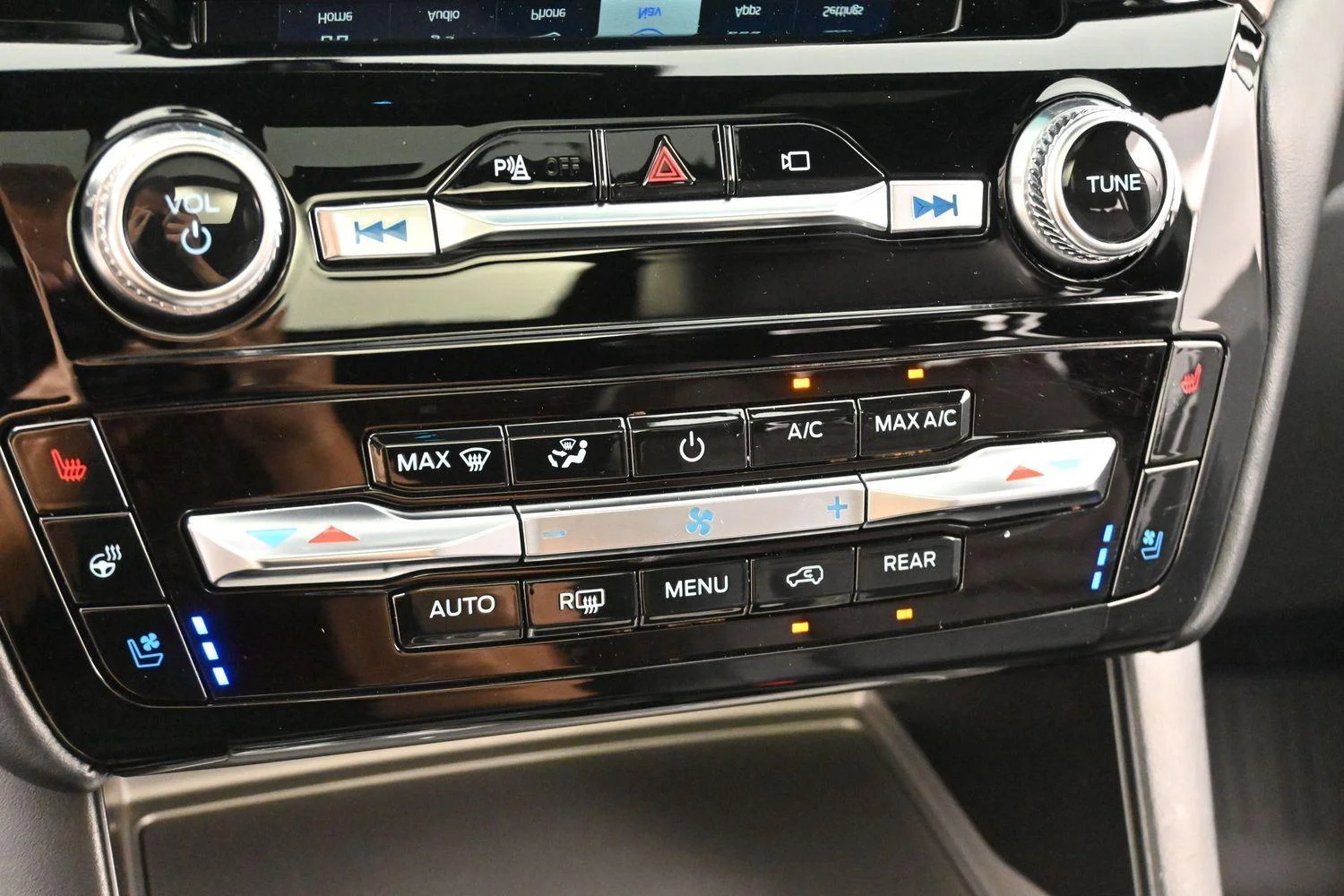 Used 2022 Agate Black Ford Platinum image 26
