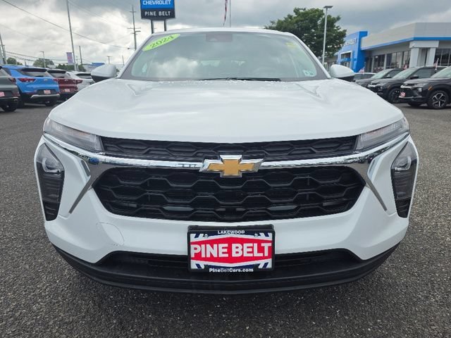 Used 2024 Summit White Chevrolet LS image 10