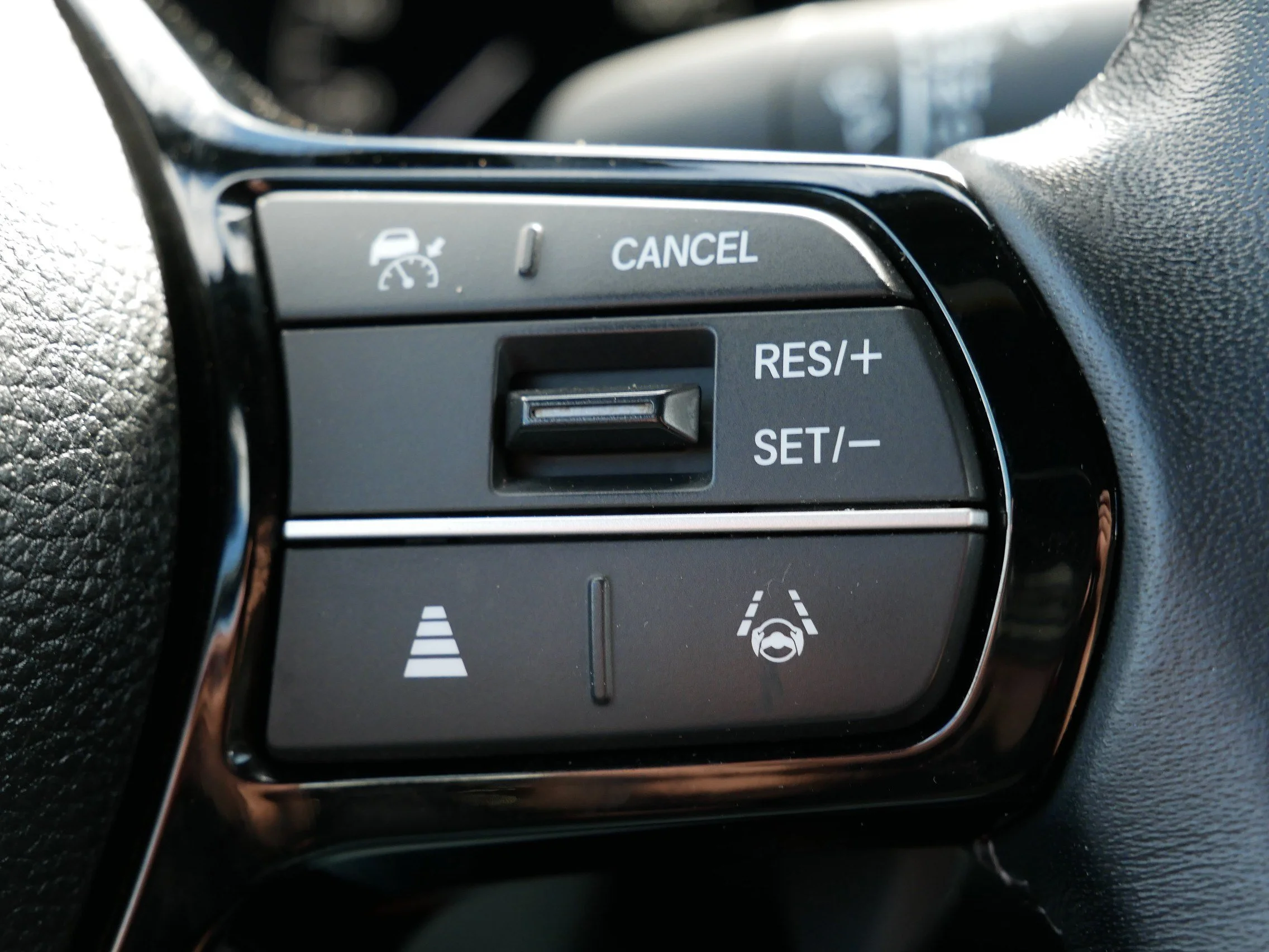 Used 2023 Platinum White Pearl Honda Sport image 30