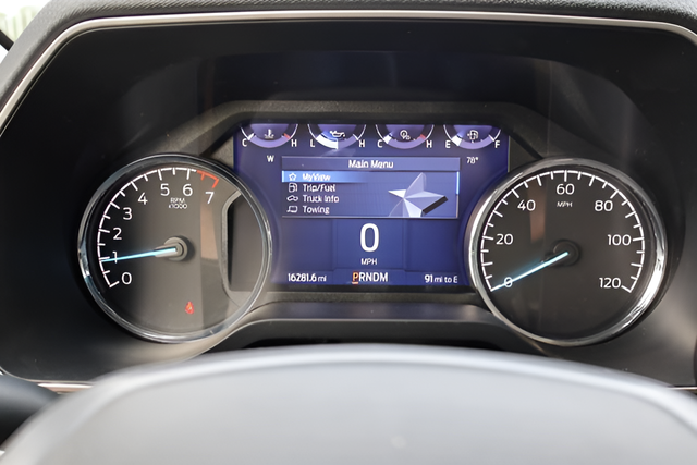 Used 2023 Gray Metallic Ford XLT image 20
