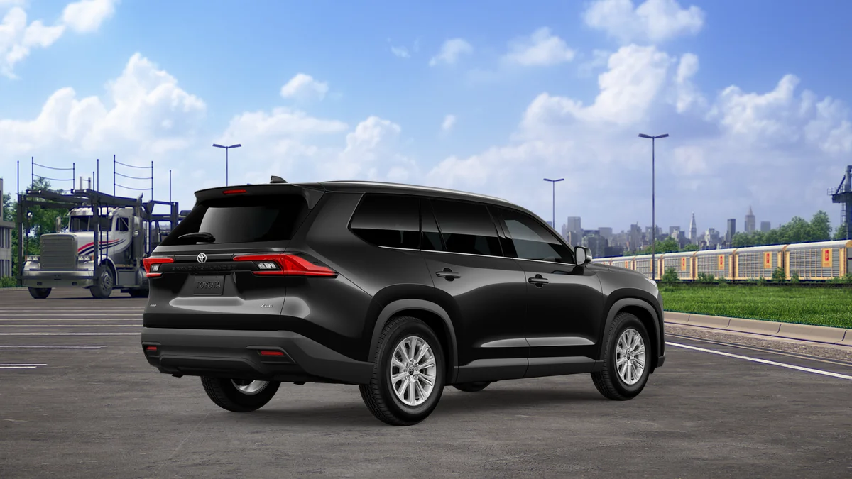 New 2026 Midnight Black Metallic Toyota XLE image 10