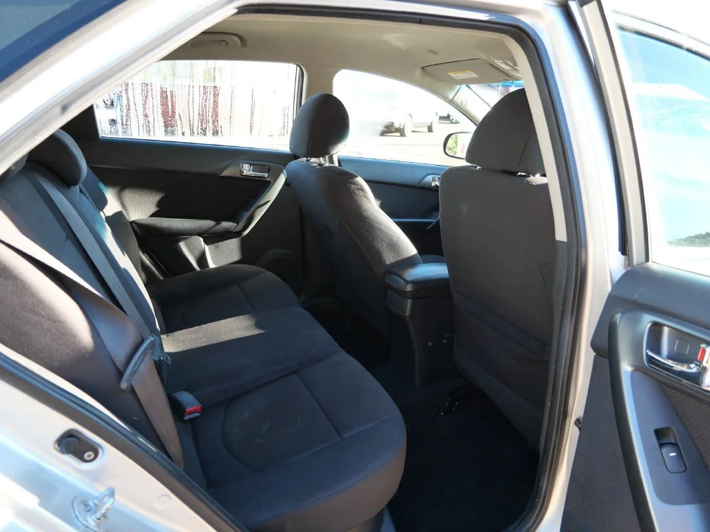 Used 2013 Silver Kia EX image 13