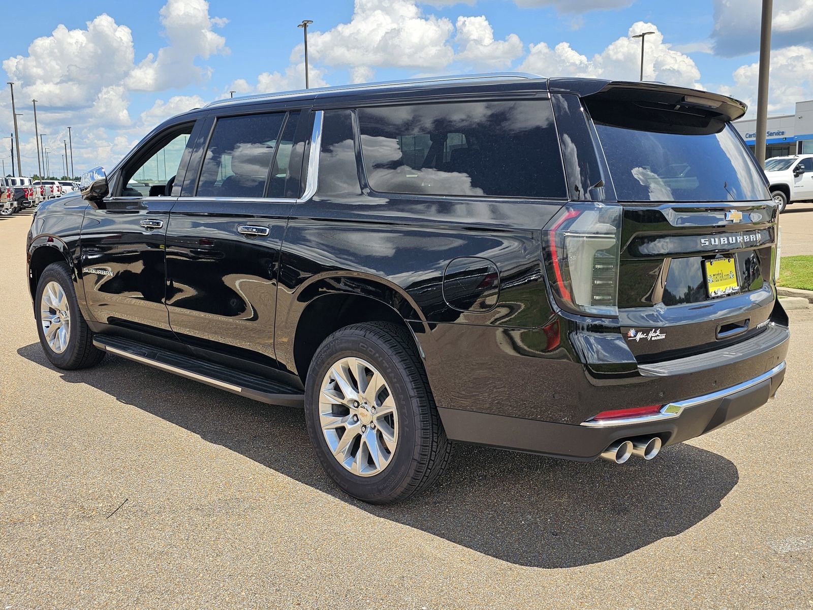 2025 Chevrolet Suburban Premier - Photo 7