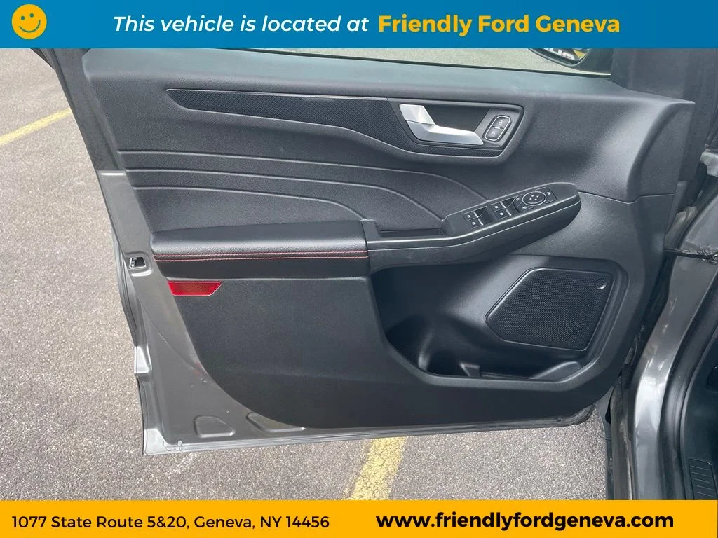 Used 2025 Gray Ford ST-Line image 13