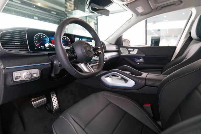 New 2026 Polar White Mercedes-Benz GLS 450 image 4