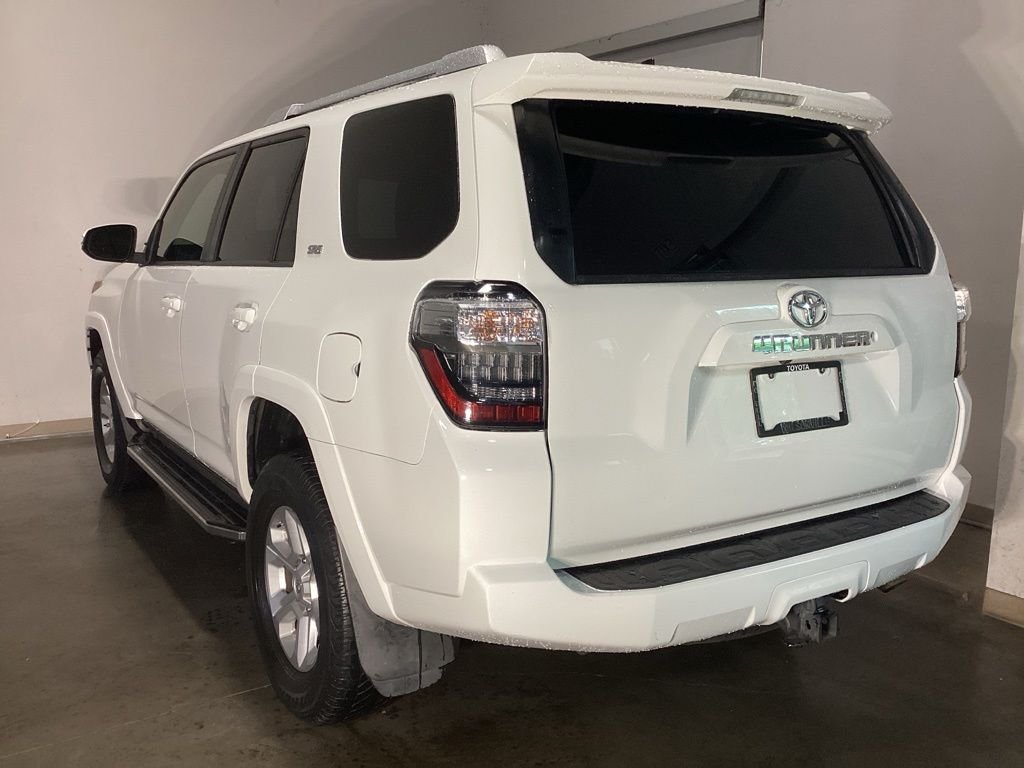 Used 2018 White Toyota SR5 Premium image 10
