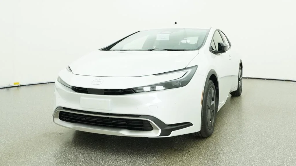 New 2026 Wind Chill Pearl Toyota SE image 40